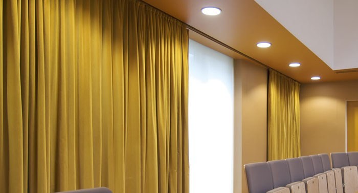 Commercial Blinds and Curtains of Emirati Curtains