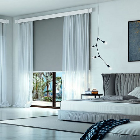 Roller Blinds of Emirati Curtains