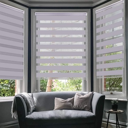 Roller Blinds of Emirati Curtains